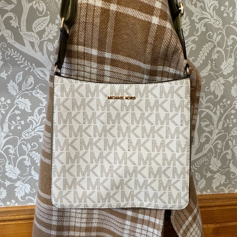 NWOT Michael Kors Messenger Crossbody Handbag Monogram Canvas Green Leather
